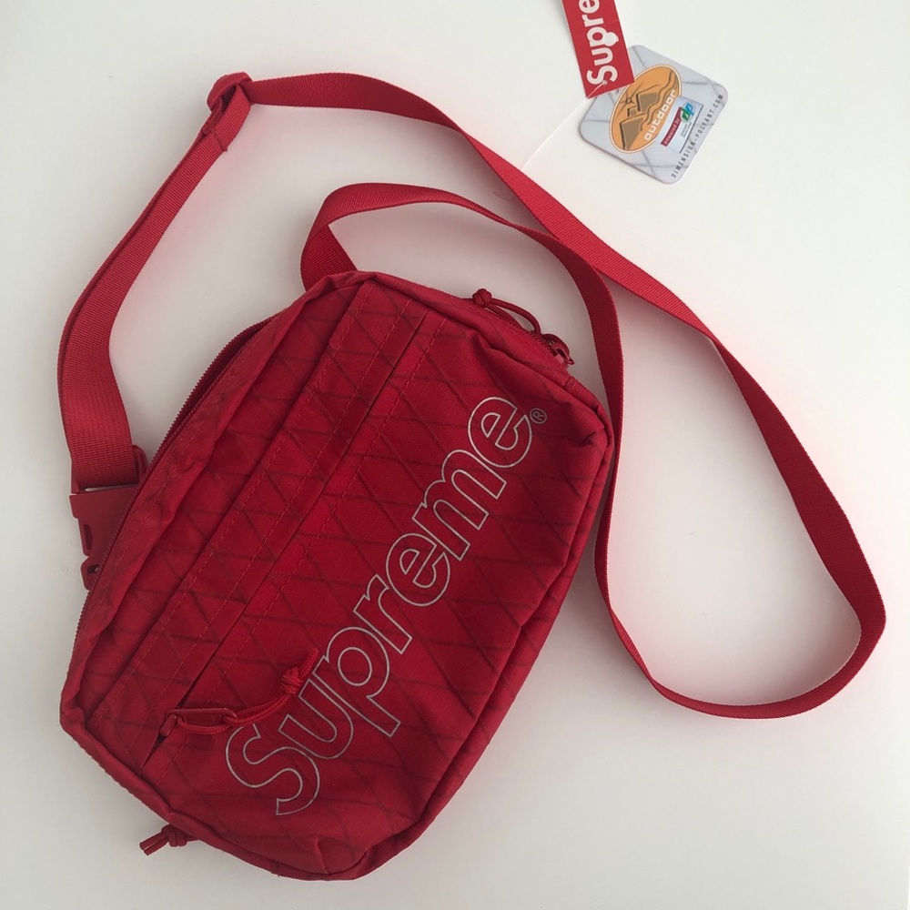 SUPREME Red Shoulder / Waist Bag - UNISEX